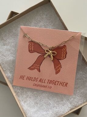 Bow Necklace